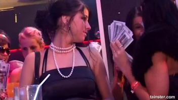 Pussy Casino Part 1 - Cam 3 Screencap 37 on www.sinx.com