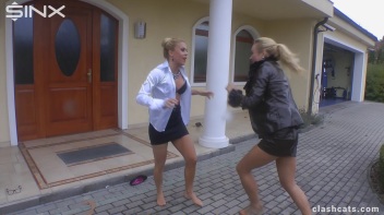 Leggy Stunners' Contentious Catfight Screencap 22 on www.sinx.com