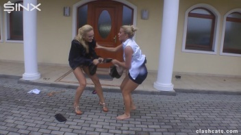 Leggy Stunners' Contentious Catfight Screencap 25 on www.sinx.com
