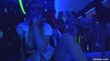 Spring Break Blow-Out Part 6 - Cam 4 Screencap 85 on www.sinx.com