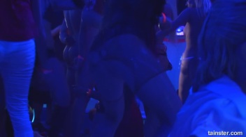 Spring Break Blow-Out Part 6 - Cam 4 Screencap 88 on www.sinx.com