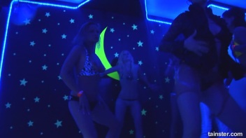 Spring Break Blow-Out Part 6 - Cam 4 Screencap 96 on www.sinx.com