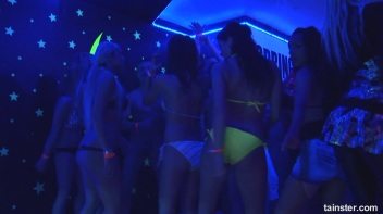 Spring Break Blow-Out Part 6 - Cam 4 Screencap 110 on www.sinx.com