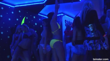 Spring Break Blow-Out Part 6 - Cam 4 Screencap 111 on www.sinx.com