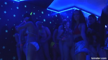 Spring Break Blow-Out Part 6 - Cam 4 Screencap 114 on www.sinx.com