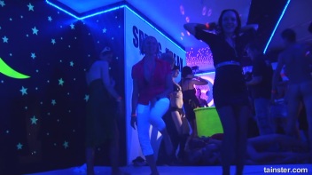 Spring Break Blow-Out Part 6 - Cam 4 Screencap 27 on www.sinx.com