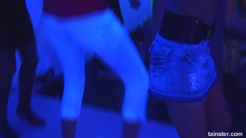 Spring Break Blow-Out Part 6 - Cam 4 Screencap 39 on www.sinx.com