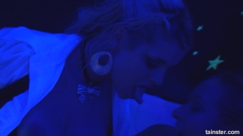 Spring Break Blow-Out Part 6 - Cam 4 Screencap 60 on www.sinx.com