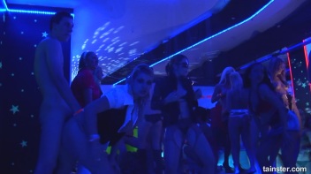 Spring Break Blow-Out Part 6 - Cam 4 Screencap 77 on www.sinx.com