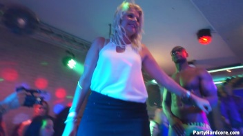 Party Hardcore Gone Crazy Vol. 37 Part 6 - Cam 1 Screencap 97 on www.sinx.com