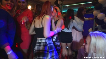 Party Hardcore Gone Crazy Vol. 37 Part 6 - Cam 1 Screencap 46 on www.sinx.com