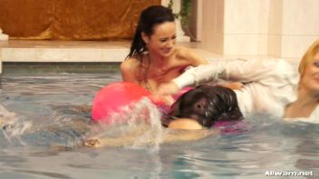 All About The Wetlook Screencap 90 on www.sinx.com