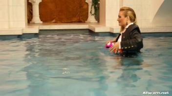 All About The Wetlook Screencap 18 on www.sinx.com