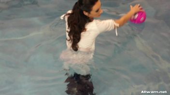 All About The Wetlook Screencap 19 on www.sinx.com