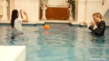 All About The Wetlook Screencap 22 on www.sinx.com