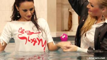 All About The Wetlook Screencap 26 on www.sinx.com