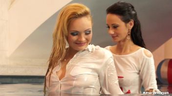 All About The Wetlook Screencap 51 on www.sinx.com