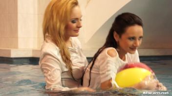 All About The Wetlook Screencap 63 on www.sinx.com