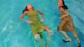 Soaking Wet Screencap 53 on www.sinx.com