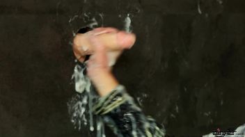 Cancel The Room Service And Bring On The Jizz Screencap 48 on www.sinx.com