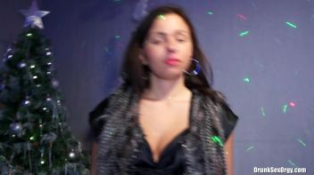 Winter Fuck Jam Part 4 - Cam 4 Screencap 50 on www.sinx.com