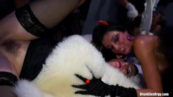 Winter Fuck Jam Part 4 - Cam 4 Screencap 22 on www.sinx.com