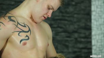 Bi Brawlers Part 1 Screencap 47 on www.sinx.com