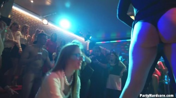 Party Hardcore Gone Crazy Vol. 34 Part 1 - Cam 1 Screencap 90 on www.sinx.com