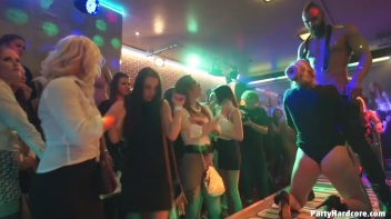Party Hardcore Gone Crazy Vol. 34 Part 1 - Cam 1 Screencap 99 on www.sinx.com