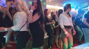 Party Hardcore Gone Crazy Vol. 34 Part 1 - Cam 1 Screencap 107 on www.sinx.com