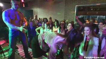 Party Hardcore Gone Crazy Vol. 34 Part 1 - Cam 1 Screencap 44 on www.sinx.com