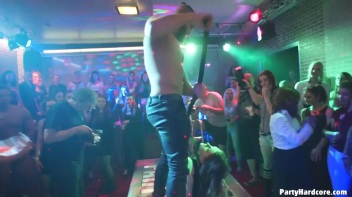 Party Hardcore Gone Crazy Vol. 34 Part 1 - Cam 1 Screencap 71 on www.sinx.com