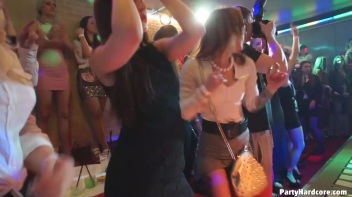 Party Hardcore Gone Crazy Vol. 34 Part 1 - Cam 1 Screencap 82 on www.sinx.com