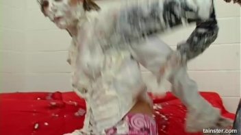 Fancy Chick Food Fight Screencap 57 on www.sinx.com