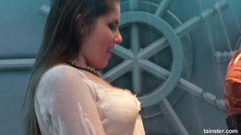 Soaking wet babes shaking their booties Screencap 26 on www.sinx.com