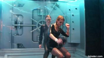 Soaking wet babes shaking their booties Screencap 62 on www.sinx.com