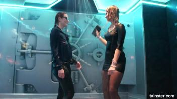 Soaking wet babes shaking their booties Screencap 66 on www.sinx.com