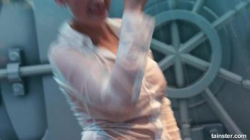 Soaking wet babes shaking their booties Screencap 69 on www.sinx.com