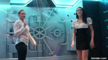 Soaking wet babes shaking their booties Screencap 74 on www.sinx.com