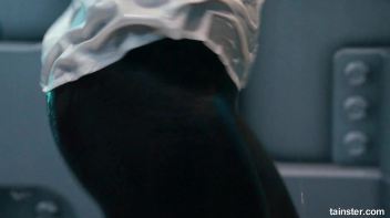 Soaking wet babes shaking their booties Screencap 77 on www.sinx.com