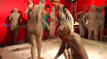 Teeny Bikinis In The Mud Pit Screencap 39 on www.sinx.com