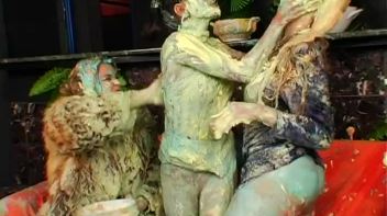 Cream Cheese Icing Mess Screencap 61 on www.sinx.com