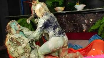 Cream Cheese Icing Mess Screencap 80 on www.sinx.com