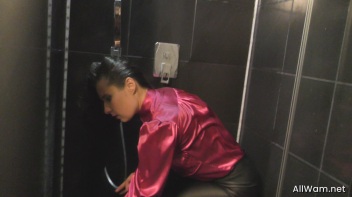 Long Haired Babe Lathers Up In The Shower Screencap 11 on www.sinx.com
