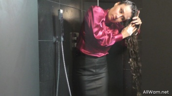 Long Haired Babe Lathers Up In The Shower Screencap 21 on www.sinx.com