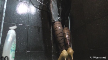 Long Haired Babe Lathers Up In The Shower Screencap 52 on www.sinx.com