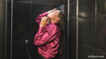 Long Haired Babe Lathers Up In The Shower Screencap 7 on www.sinx.com