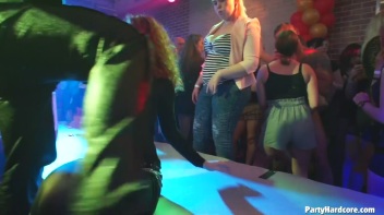 Party Hardcore Gone Crazy Vol. 36 Part 5 - Cam 3 Screencap 99 on www.sinx.com