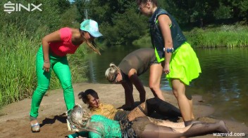 Hot girls wrestle in mud Screencap 26 on www.sinx.com