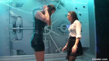Wet and crazy amateur girls Screencap 80 on www.sinx.com